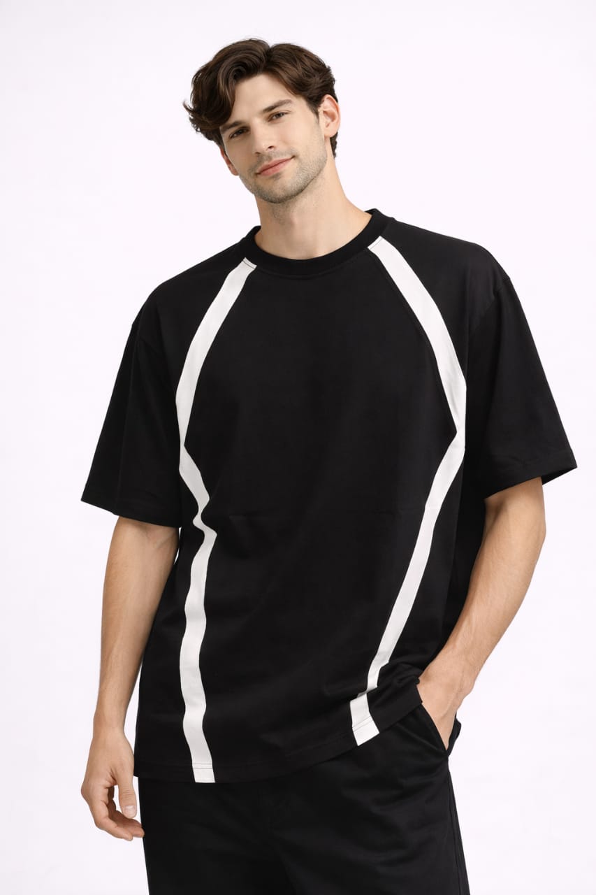 Black wrangle sleeves oversized T shirt