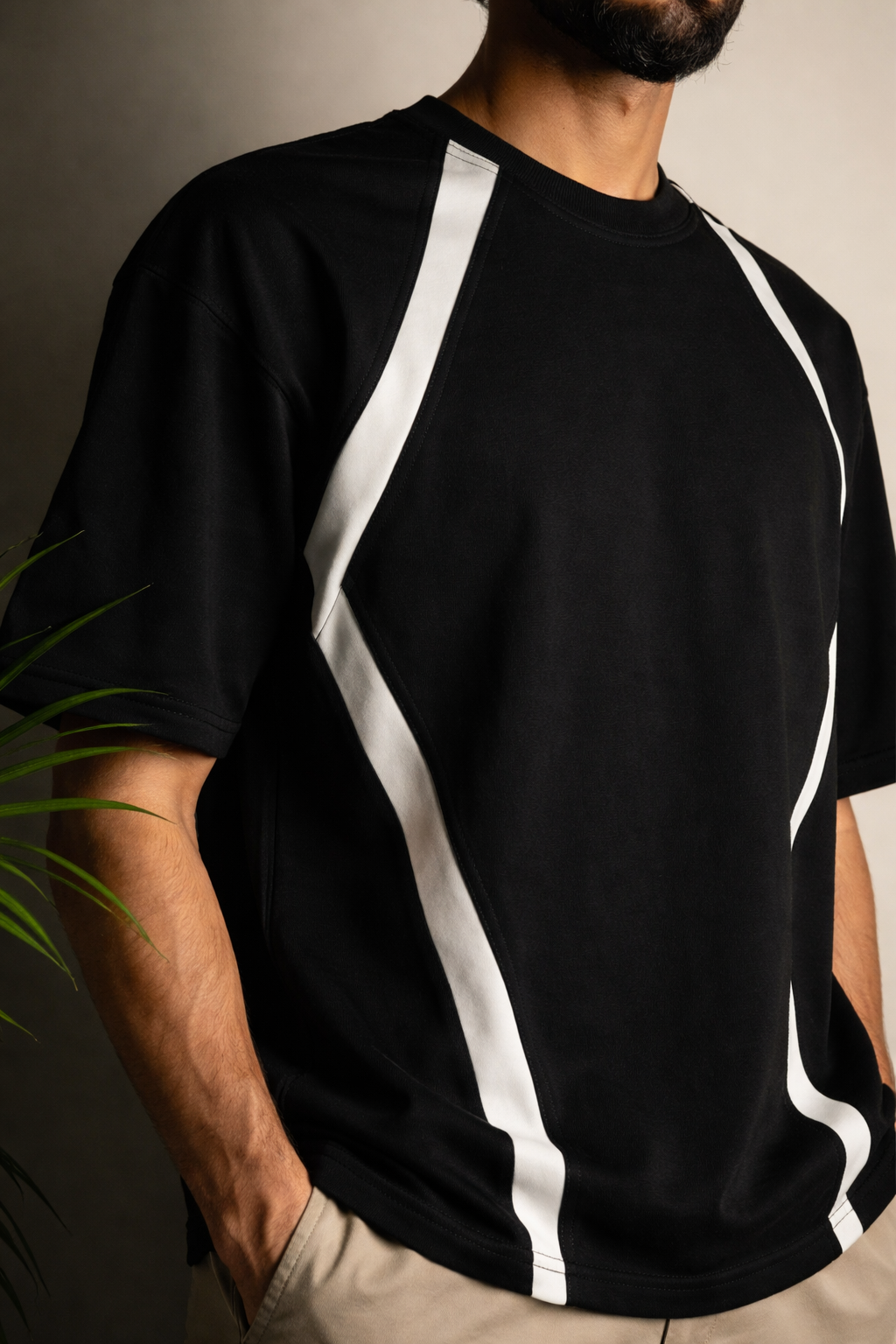 Black wrangle sleeves oversized T shirt